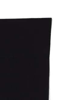 Czarne prążkowane legginsy