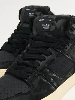 Czarne sneakersy z wysoką cholewką