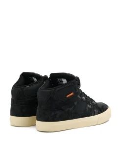 Czarne sneakersy z wysoką cholewką