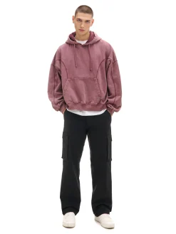 Czarne spodnie z kieszeniami cargo