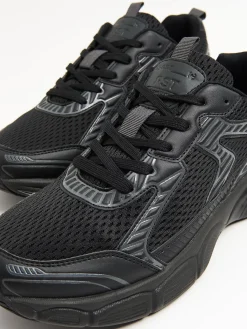 Czarne sportowe sneakersy