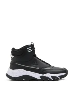 Czarne wysokie sneakersy na zimę