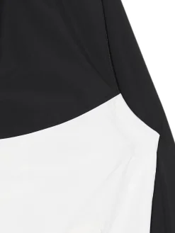 Czarno-biała kurtka z kapturem