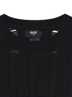 Czarny krótki sweter