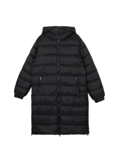 Czarny płaszcz puffer z kapturem