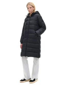 Czarny płaszcz puffer z kapturem