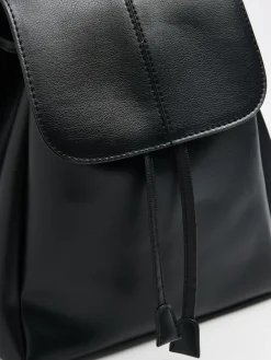 Czarny plecak worek z imitacji skóry