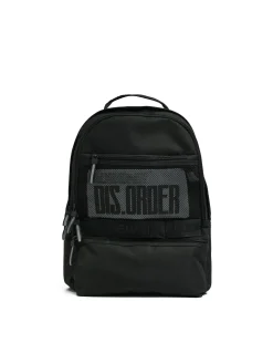 Czarny plecak z piórnikiem