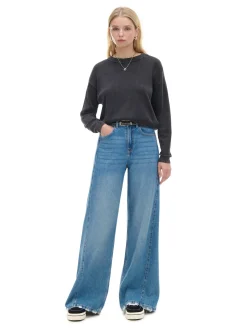 Czarny sweter z efektem sprania