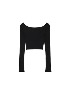 Czarny sweter z odkrytymi ramionami