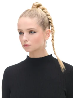 Czarny sweter z półgolfem