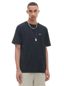 Czarny T-shirt z haftem