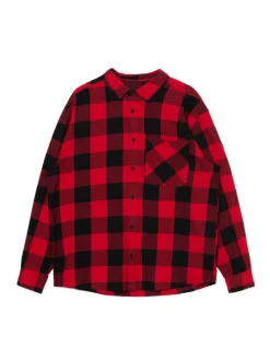 Czerwona koszula w kratę