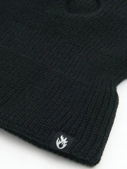 Dzianinowy czarny komin