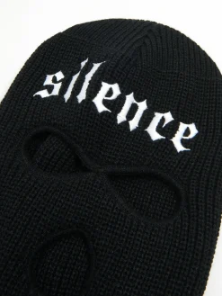 Dzianinowy komin z napisem