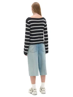 Dzianinowy sweter w paski