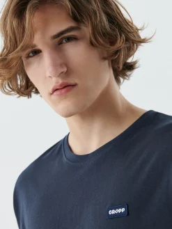 Gładka granatowa koszulka