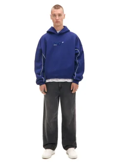 Granatowa bluza hoodie z naszywkami