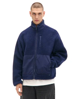 Granatowa bluza sherpa