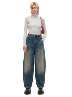 Granatowe jeansy skater z efektem sprania