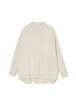 Jasna koszula oversize z rustykalną strukturą