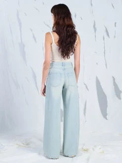 Jasne jeansy wide leg