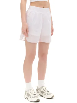 Jasne szorty w paski