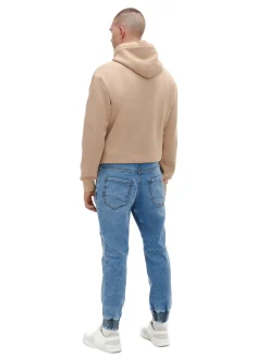 Jasnoniebieskie jeansowe joggery