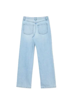 Jasnoniebieskie jeansy baggy