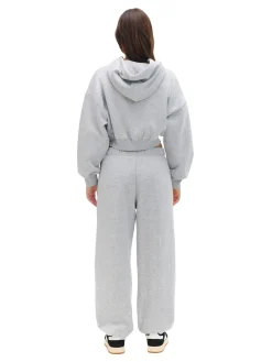 Jasnoszare dresowe joggery z naszywką