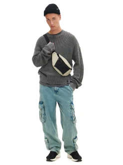 Jeansy baggy z kieszeniami cargo