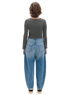 Jeansy balloon z przetarciami