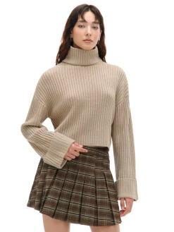 Jesienny sweter oversize z golfem