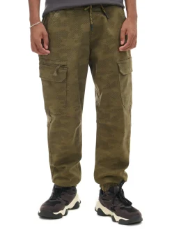 Joggery cargo z nadrukiem camo