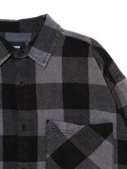 Koszula w kratę z kieszonką