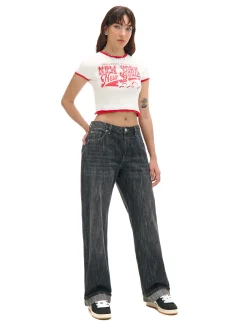 Koszulka z kontrastowym wykończeniem