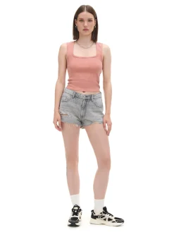 Koszulka z kwadratowym dekoltem