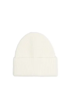Kremowa czapka z domieszką wełny