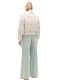 Kremowa pikowana kurtka bomber