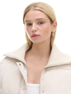 Kremowa pikowana kurtka bomber