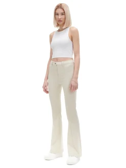 Kremowe spodnie flare