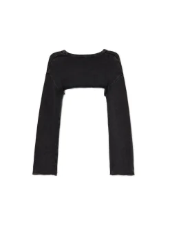 Krótki sweter z agrafkami