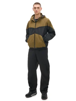 Kurtka z chowanym kapturem