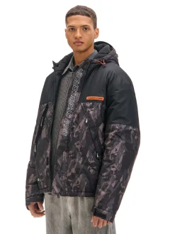 Kurtka z kapturem z nadrukiem moro