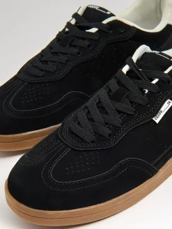 Lekkie czarne sneakersy