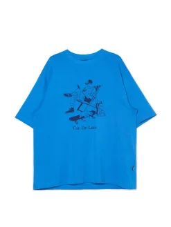 Niebieska koszulka z nadrukiem