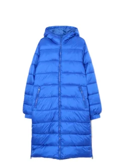 Niebieski płaszcz puffer z kapturem