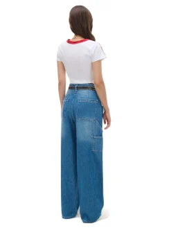 Niebieskie jeansy baggy