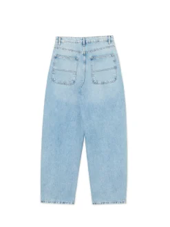 Niebieskie jeansy skater