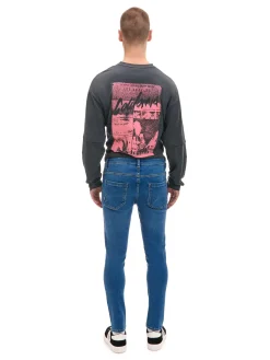 Niebieskie jeansy skinny